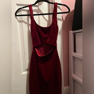 Red Windsor mini dress with cutout in front. Size xs